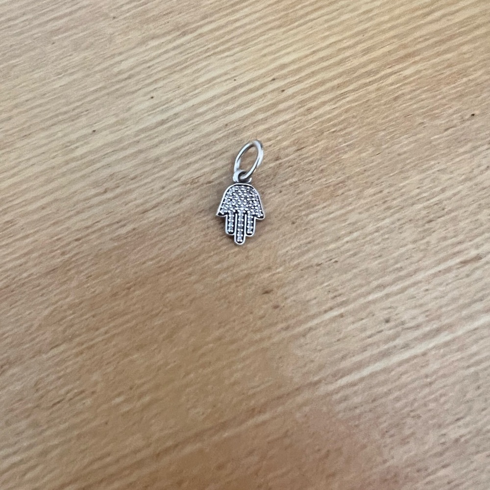 Pandora Hamsa Hand Charm